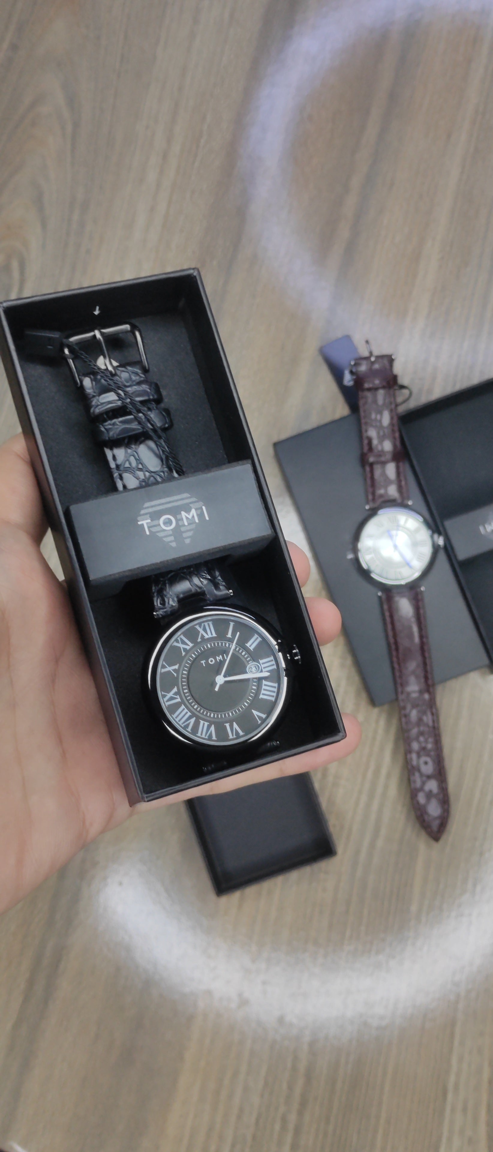 Tomi Casual Vintage Style
