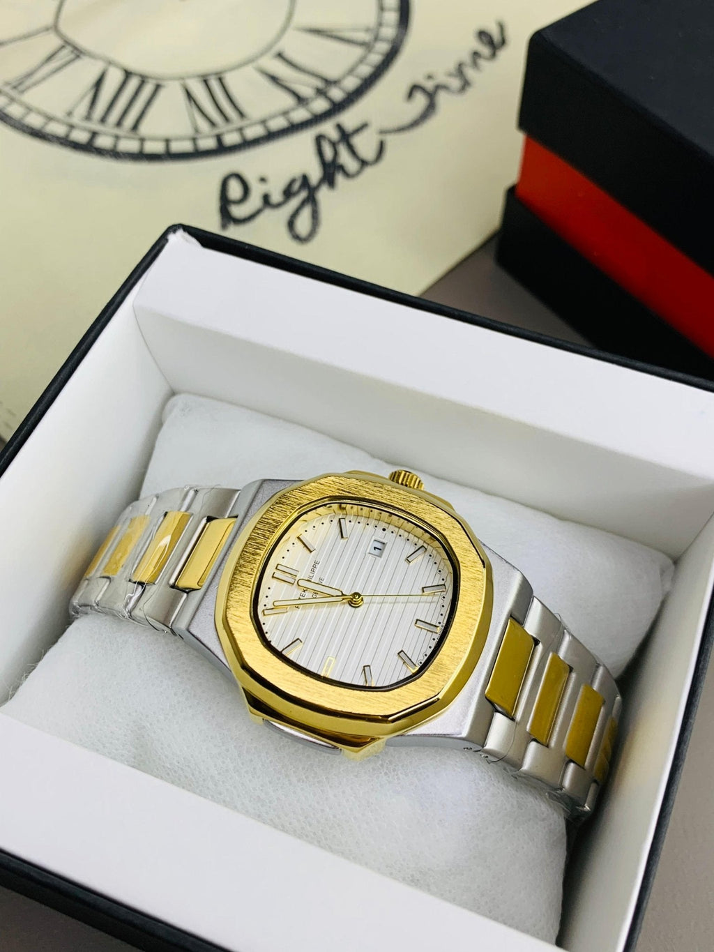 PP Nautilus - RIGHT TIME