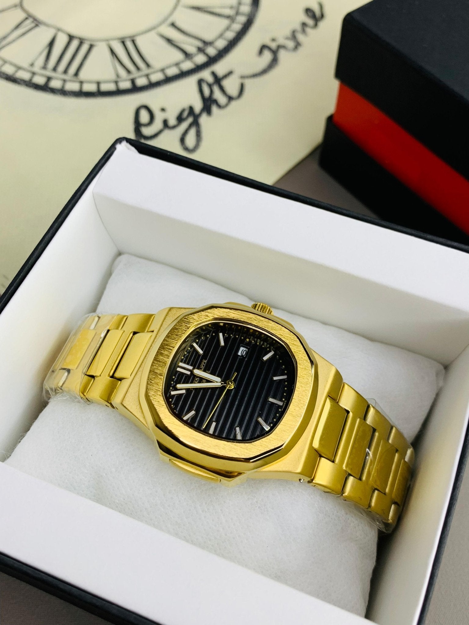 PP Nautilus| Golden Black - RIGHT TIME