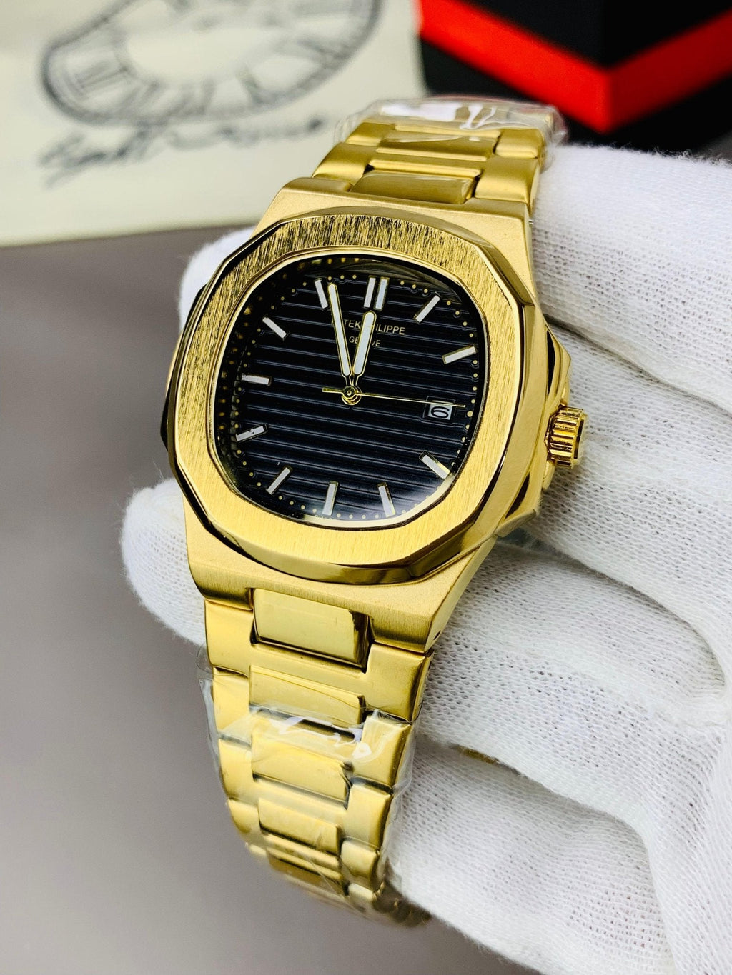 PP Nautilus| Golden Black - RIGHT TIME