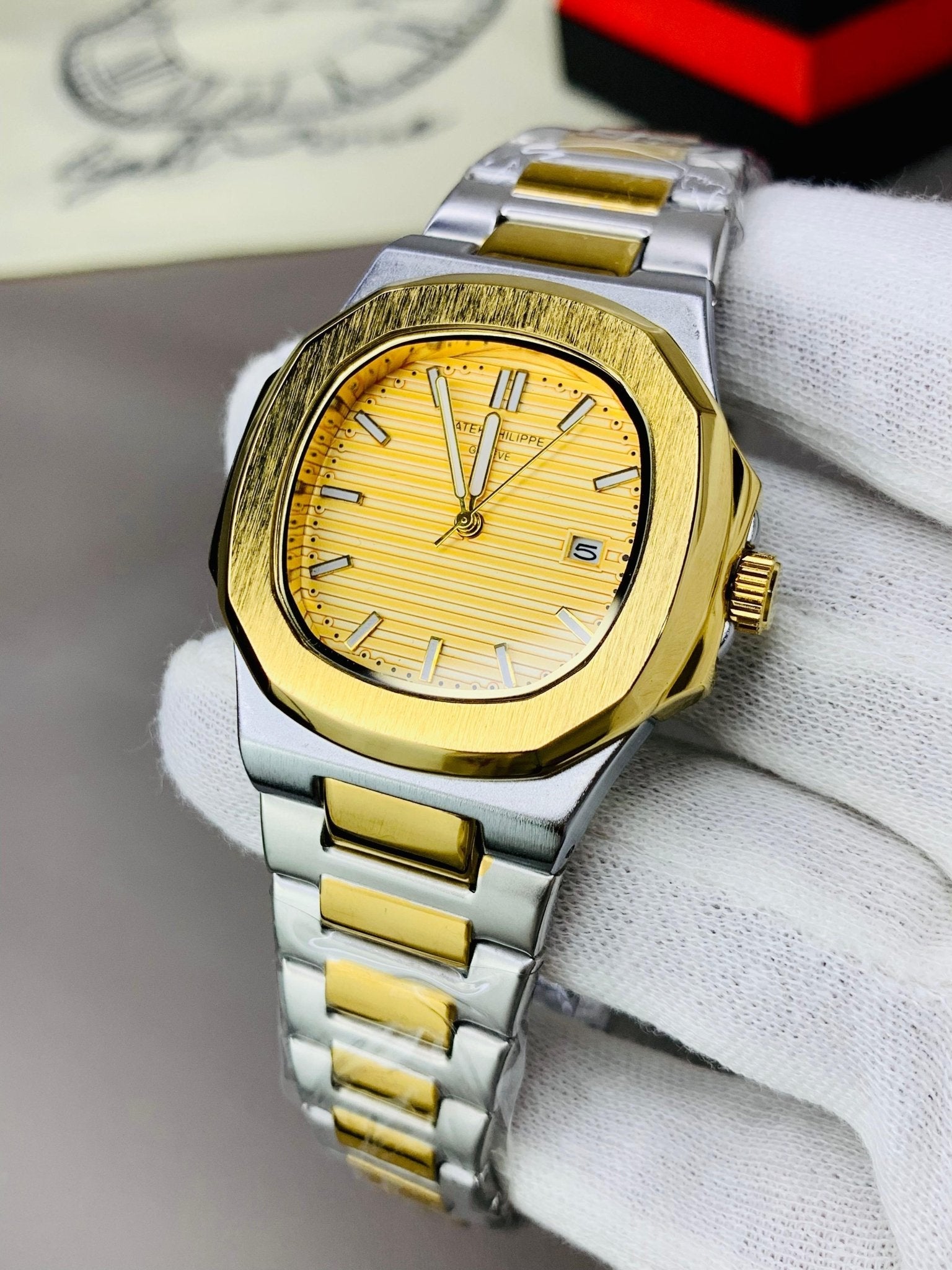 PP Nautilus| Golden Two Tone - RIGHT TIME