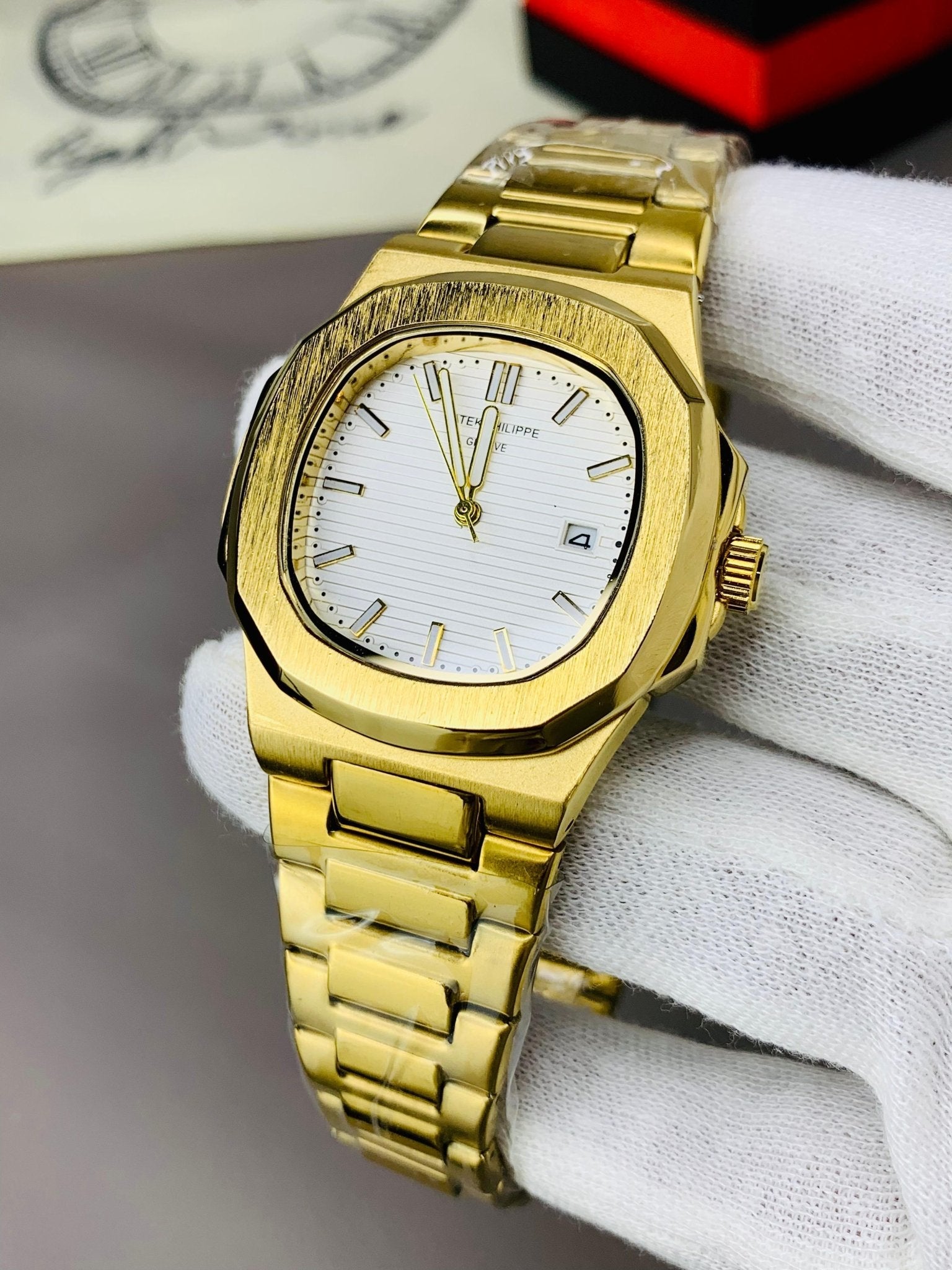 PP Nautilus| Golden White - RIGHT TIME