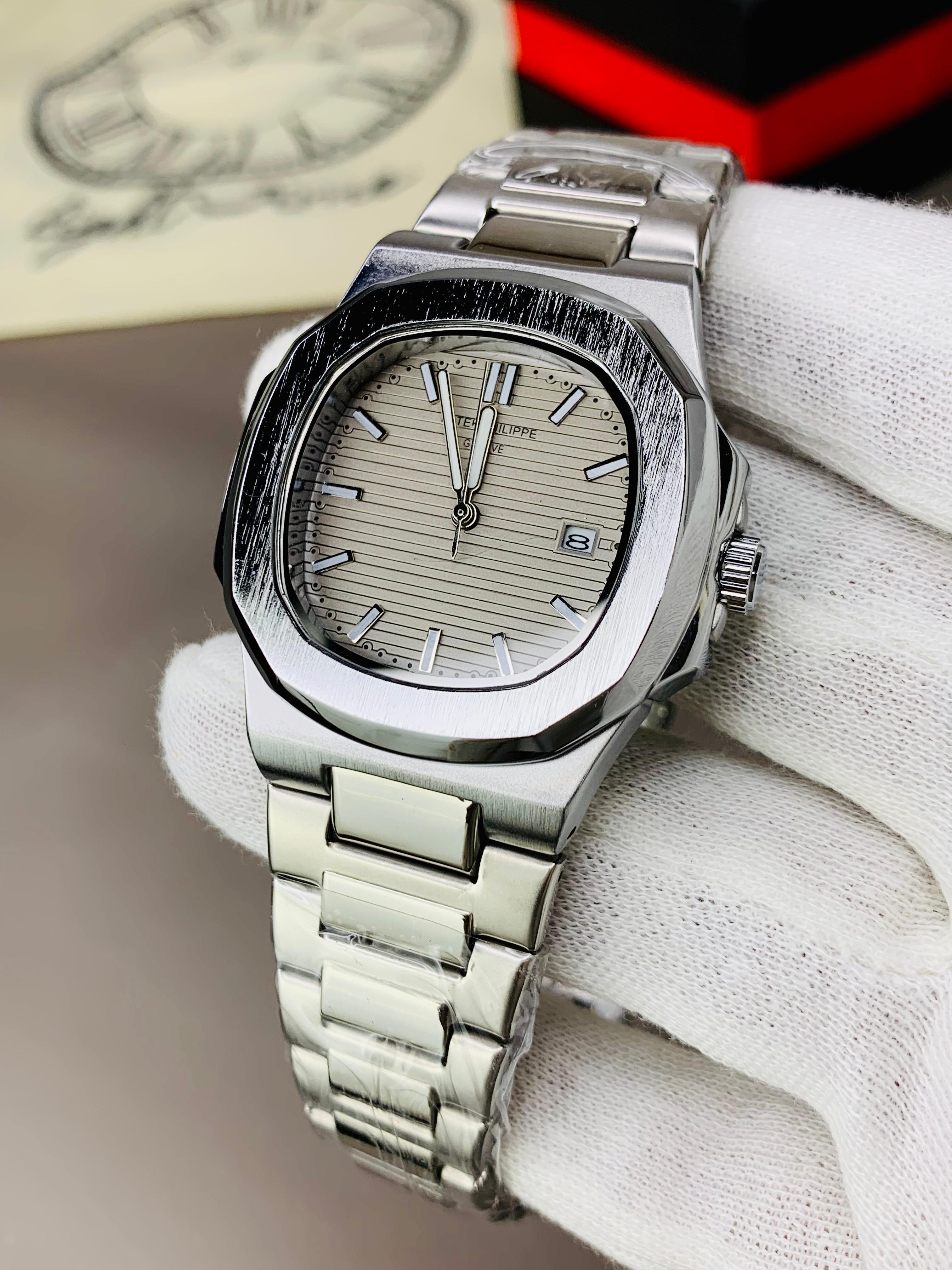 PP Nautilus| Silver Grey
