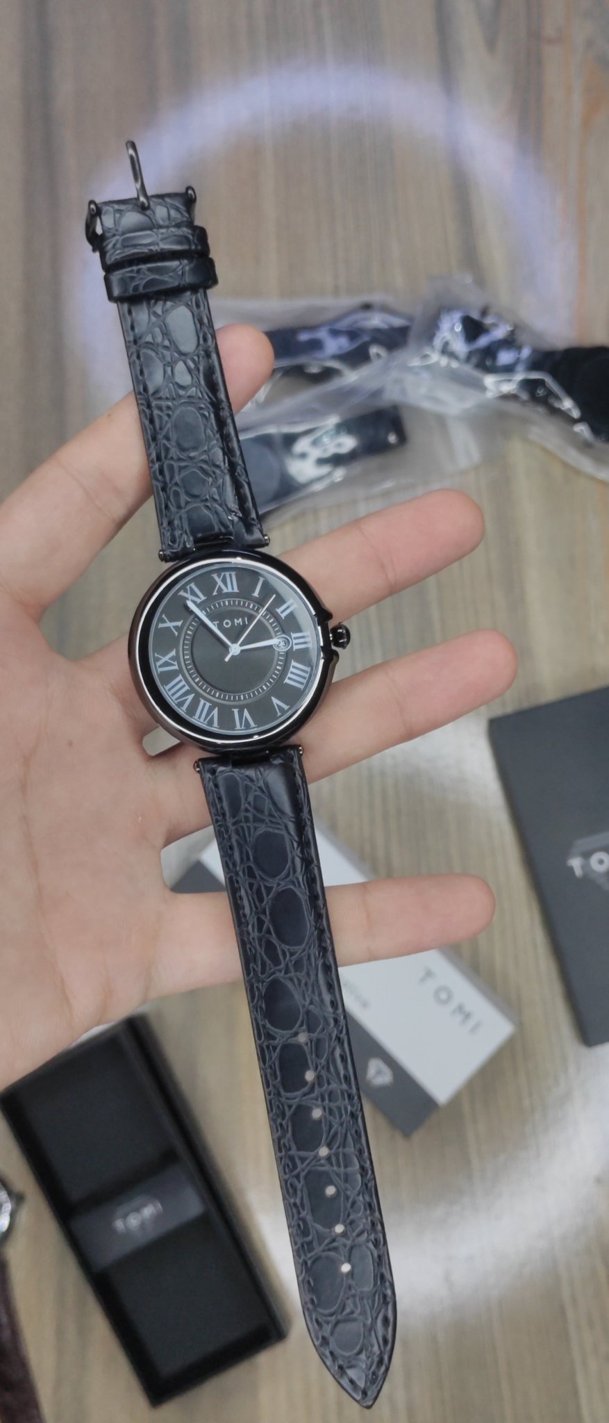 Tomi Casual Vintage Style - RIGHT TIME